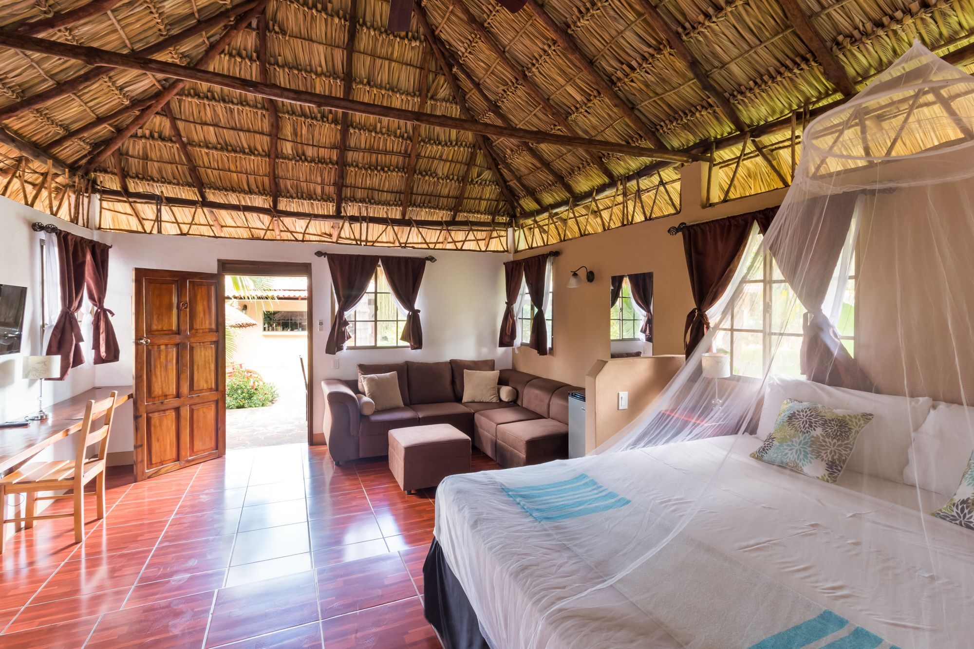 Hotel Mariposa León エクステリア 写真